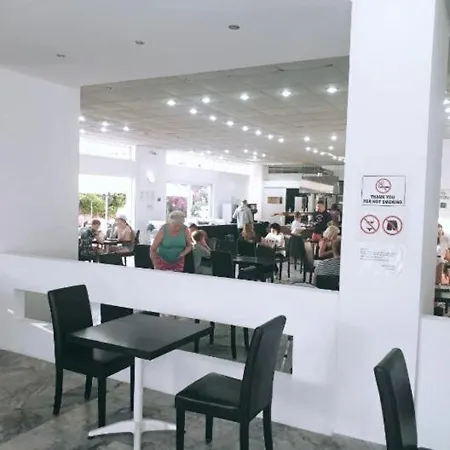 호텔 Porto Plazza 헐소니소스